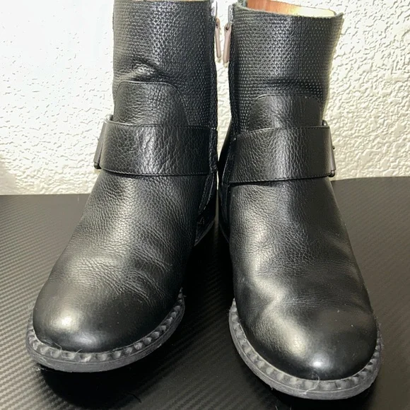 Gentle Souls Black Ankle Boots - Picture 3 of 12